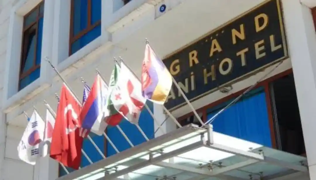 otel-bayragi-6